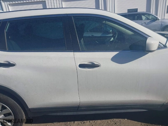 2018 Nissan Rogue S with VIN 5N1AT2MT5JC777300, listed as a IAAI auction lot 41683709 with 70,074 mi miles. Bid and sale history available at carsss.com. Image 14.