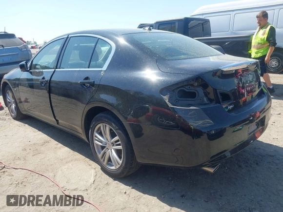 2015 Infiniti Q40 with VIN JN1CV6AR9FM521804, listed as a IAAI auction lot 41910078 with 51,683 mi miles. Bid and sale history available at carsss.com. Image 3.