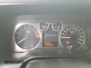 2006 Hummer H3 with VIN 5GTDN136868307802, listed as a Copart auction lot 84762024 with 253,941 mi miles and Non Repairable. Bid and sale history available at DreamBid. Image 9.