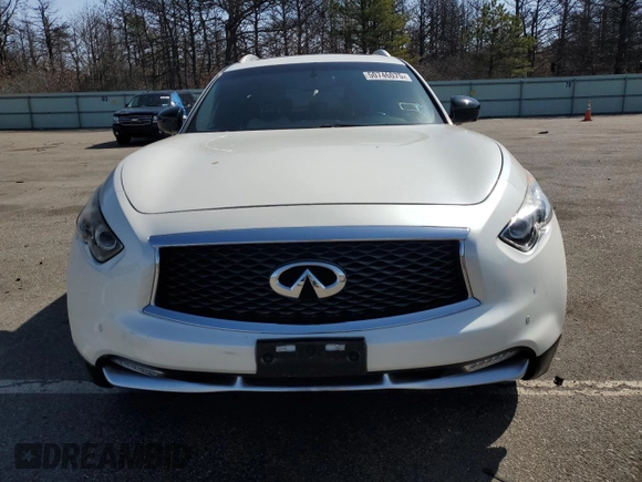 2017 Infiniti QX70 with VIN JN8CS1MW3HM411378, listed as a Copart auction lot 50746075 with 36,738 mi miles and Salvage title. Bid and sale history available at DreamBid. Image 5.