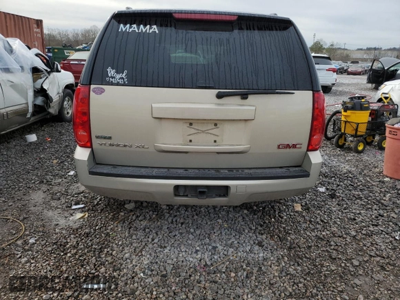 2011 GMC Yukon XL SLE with VIN 1GKS1HE07BR248472, listed as a Copart auction lot 87913435 with 271,526 mi miles and Salvage Title. Bid and sale history available at carsss.com. Image 6.