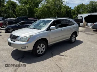 2007 Lexus RX 350 z VIN 2T2HK31U07C044365, wystawiony jako Copart lot #58370465 z przebiegiem 131 579 mil mil oraz Czysty tytuł • Clean title. Historia ofert i sprzedaży dostępna na DreamBid. Obrazek 2.
