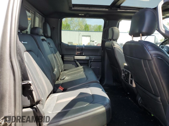 2022 Ford F-350 XL z VIN 1FT8W3BT5NEC65985, wystawiony jako Copart lot #55694915 z przebiegiem 52 286 mil mil oraz Szkoda całkowita • Salvage title. Historia ofert i sprzedaży dostępna na DreamBid. Obrazek 10.