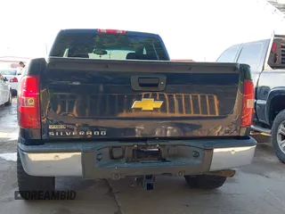 2012 Chevrolet Silverado 1500 LT with VIN 1GCRKSE73CZ186037, listed as a IAAI auction lot 42035315 with 164,967 mi miles. Bid and sale history available at carsss.com. Image 16.