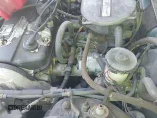 1991 Honda Civic z VIN 1HGED3656ML043956, wystawiony jako IAAI lot #42608632 z przebiegiem 163 524 mil mil oraz . Historia ofert i sprzedaży dostępna na DreamBid. Obrazek 17.