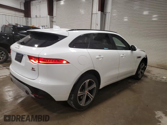 2018 Jaguar F-PACE S with VIN SADCM2FV1JA250833, listed as a Copart auction lot 52432795 with 98,717 mi miles and Non Repairable. Bid and sale history available at carsss.com. Image 3.
