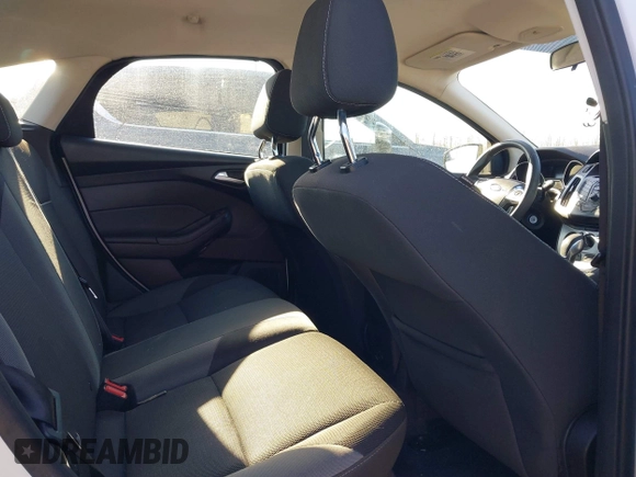 2012 Ford Focus SE z VIN 1FAHP3K29CL265135, wystawiony jako IAAI lot #40989480 z przebiegiem 158 742 mil mil oraz . Historia ofert i sprzedaży dostępna na DreamBid. Obrazek 8.
