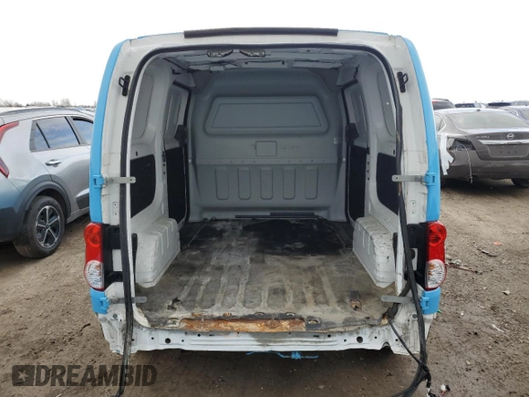 2020 Nissan NV200 S with VIN 3N6CM0KN9LK699424, listed as a Copart auction lot 51315565 with 129,333 mi miles and Salvage title. Bid and sale history available at DreamBid. Image 6.