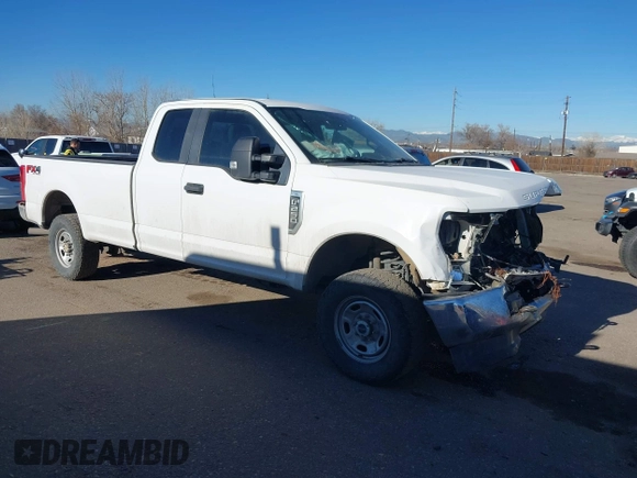 2019 Ford F-250 XL with VIN 1FT7X2B61KEF57318, listed as a IAAI auction lot 41676778 with 134,864 mi miles and . Bid and sale history available at DreamBid. Image 1.