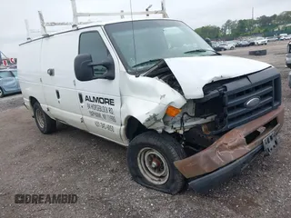 2014 Ford Econoline Cargo Commercial z VIN 1FTNE2EWXEDA09403, wystawiony jako IAAI lot #42450458 z przebiegiem 211 294 mil mil oraz . Historia ofert i sprzedaży dostępna na DreamBid. Obrazek 1.