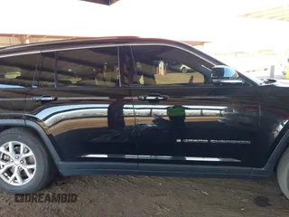2023 Jeep Grand Cherokee Limited с VIN 1C4RJKBG8P8739039, выставлен на аукционе IAAI как лот 41626591 с пробегом 67 051 миль миль и . История ставок и продаж доступна на DreamBid. Изображение 13.
