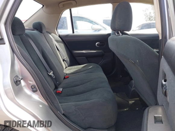 2011 Nissan Versa 1.8 S with VIN 3N1BC1AP0BL423655, listed as a IAAI auction lot 41816518 with 89,862 mi miles. Bid and sale history available at carsss.com. Image 8.