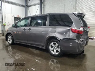 2018 Toyota Sienna L with VIN 5TDZZ3DC6JS913637, listed as a Copart auction lot 72432534 with 60,723 mi miles and Salvage Title. Bid and sale history available at DreamBid. Image 2.