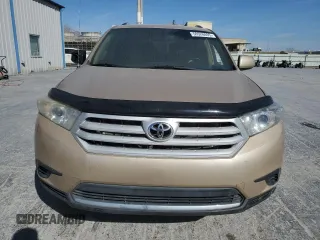2011 Toyota Highlander z VIN 5TDBK3EHXBS058703, wystawiony jako Copart lot #50528895 z przebiegiem 185 124 mil mil oraz Czysty tytuł • Clean title. Historia ofert i sprzedaży dostępna na DreamBid. Obrazek 5.