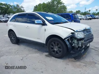 2008 Lincoln MKX z VIN 2LMDU88C28BJ37258, wystawiony jako IAAI lot #42274938 z przebiegiem Nie podano mil oraz . Historia ofert i sprzedaży dostępna na DreamBid. Obrazek 1.