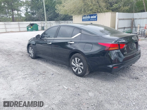 2020 Nissan Altima 2.5 S with VIN 1N4BL4BV5LC147004, listed as a IAAI auction lot 41929534 with 67,157 mi miles. Bid and sale history available at carsss.com. Image 3.