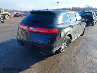 2018 Lincoln MKT with VIN 2LMHJ5NK7JBL00156, listed as a IAAI auction lot 41669010 with 345,661 mi miles. Bid and sale history available at carsss.com. Image 4.
