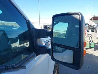 2016 Ford Super Duty F-250 SRW XLT with VIN 1FT7X2B62GEA13840, listed as a IAAI auction lot 41523113 with 139,215 mi miles. Bid and sale history available at carsss.com. Image 5.