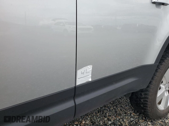 2020 Land Rover Defender HSE with VIN SALE1EEU3L2004783, listed as a Copart auction lot 74007044 with Not provided miles and Non repairable. Bid and sale history available at DreamBid. Image 13.