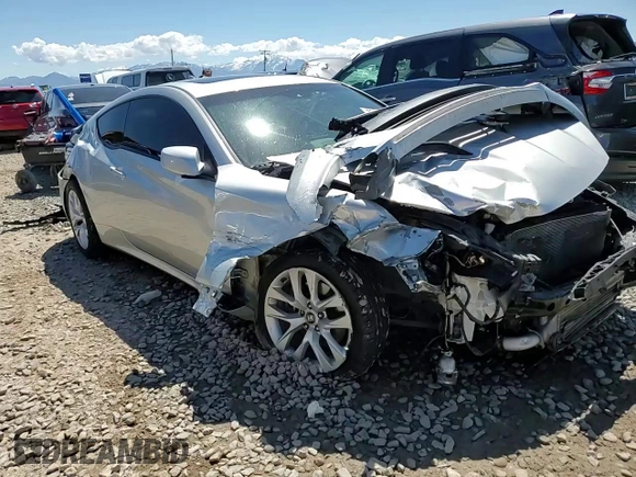 2013 Hyundai Genesis Coupe Premium z VIN KMHHT6KDXDU102218, wystawiony jako Copart lot #56139945 z przebiegiem 81 817 mil mil oraz Szkoda całkowita • Salvage title. Historia ofert i sprzedaży dostępna na DreamBid. Obrazek 14.