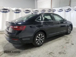 2024 Volkswagen Jetta S with VIN 3VW5M7BU5RM085170, listed as a Copart auction lot 61955735 with 23,150 mi miles and Clean title. Bid and sale history available at DreamBid. Image 3.