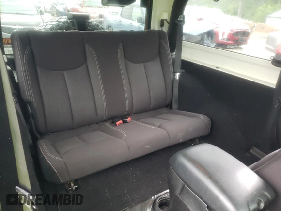 2013 Jeep Wrangler Sahara с VIN 1C4AJWBGXDL686728, выставлен на аукционе Copart как лот 60294525 с пробегом 104 353 миль миль и Чистый • Clean title. История ставок и продаж доступна на DreamBid. Изображение 10.