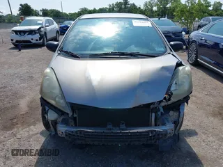 2009 Honda Fit с VIN JHMGE88269S061454, выставлен на аукционе IAAI как лот 42418497 с пробегом 144 692 миль миль и . История ставок и продаж доступна на DreamBid. Изображение 12.
