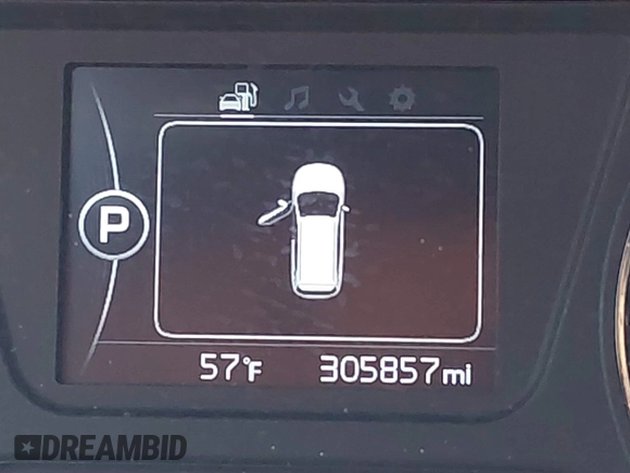 2017 Kia Sorento LX with VIN 5XYPG4A3XHG220228, listed as a IAAI auction lot 41865387 with 305,857 mi miles. Bid and sale history available at carsss.com. Image 15.