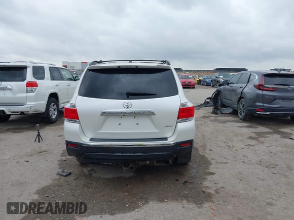 2012 Toyota Highlander Limited с VIN 5TDDK3EH6CS100245, выставлен на аукционе IAAI как лот 42125324 с пробегом 106 156 миль миль и . История ставок и продаж доступна на DreamBid. Изображение 16.