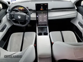 2023 Fisker Ocean One z VIN VCF1ZBU21PG005825, wystawiony jako Copart lot #85688444 z przebiegiem 12 331 mil mil oraz Szkody całkowita. Historia ofert i sprzedaży dostępna na DreamBid. Obrazek 8.