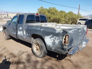 1997 Dodge Dakota z VIN 1B7GL23Y0VS153508, wystawiony jako IAAI lot #41610079 z przebiegiem 266 645 mil mil oraz . Historia ofert i sprzedaży dostępna na DreamBid. Obrazek 3.