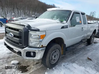 2011 Ford F-350 with VIN 1FT7X3B6XBEB57439, listed as a IAAI auction lot 41434952 with 305,000 mi miles and . Bid and sale history available at DreamBid. Image 2.