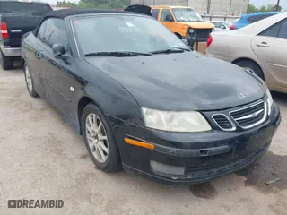 2005 Saab 9-3 Arc with VIN YS3FD79Y956003489, listed as a IAAI auction lot 42025142 with 182,845 mi miles. Bid and sale history available at carsss.com. Image 1.