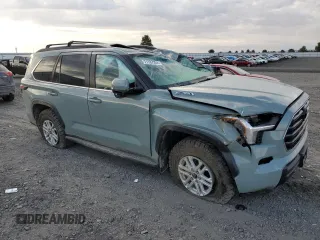 2024 Toyota Sequoia SR5 with VIN 7SVAAABA3RX039513, listed as a Copart auction lot 71787224 with 6,023 mi miles and Salvage Title. Bid and sale history available at carsss.com. Image 4.