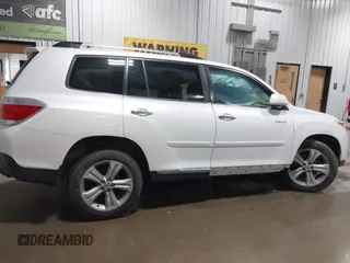 2013 Toyota Highlander Limited with VIN 5TDDK3EH6DS251104, listed as a IAAI auction lot 42605817 with 131,720 mi miles and . Bid and sale history available at DreamBid. Image 13.