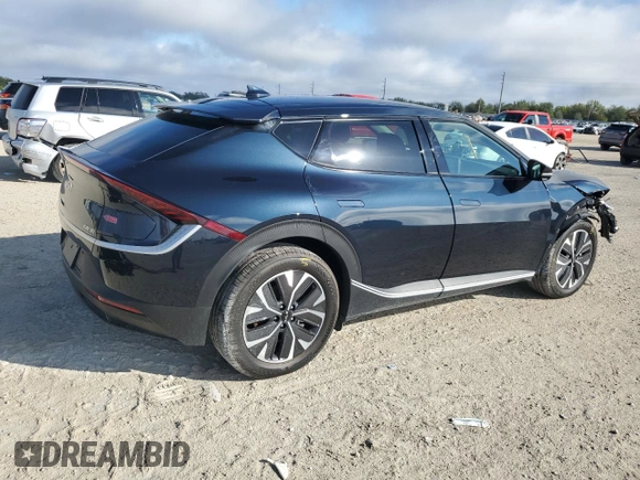 2024 Kia EV6 Light Long Range with VIN KNDC34LA3R5218238, listed as a Copart auction lot 86973164 with 601 mi miles and Salvage Title. Bid and sale history available at carsss.com. Image 3.