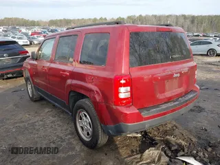 2015 Jeep Patriot Altitude Edition with VIN 1C4NJPBA8FD284559, listed as a IAAI auction lot 41495746 with 165,245 mi miles. Bid and sale history available at carsss.com. Image 3.