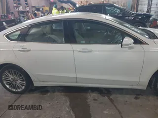2016 Ford Fusion SE with VIN 3FA6P0T94GR268243, listed as a IAAI auction lot 41690685 with 63,327 mi miles. Bid and sale history available at carsss.com. Image 13.
