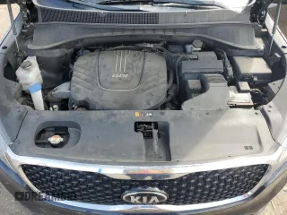 2017 Kia Sorento EX z VIN 5XYPHDA59HG337670, wystawiony jako Copart lot #61773645 z przebiegiem 146 242 mil mil oraz Czysty tytuł • Clean title. Historia ofert i sprzedaży dostępna na DreamBid. Obrazek 12.