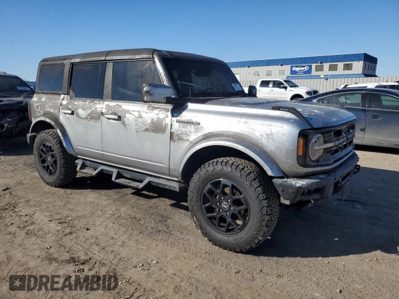 2022 Ford Bronco with VIN 1FMEE5DP5NLB21927, listed as a Copart auction lot 47222775 with 25,099 mi miles and Salvage Title. Bid and sale history available at carsss.com. Image 4.