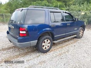 2006 Ford Explorer XLS z VIN 1FMEU62E86UA69991, wystawiony jako IAAI lot #42599509 z przebiegiem 163 531 mil mil oraz . Historia ofert i sprzedaży dostępna na DreamBid. Obrazek 4.