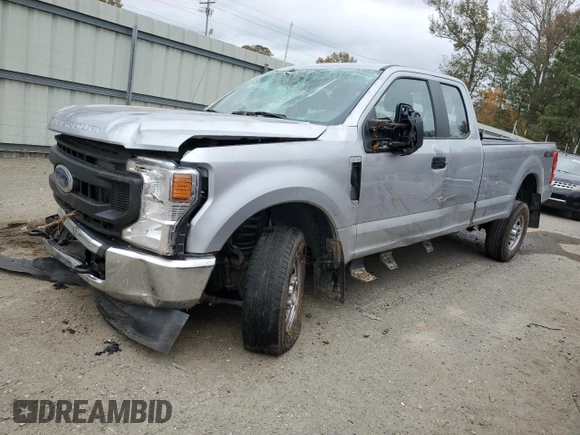 2021 Ford F-350 z VIN 1FT8X3BNXMEE09236, wystawiony jako Copart lot #79728943 z przebiegiem 29 675 mil mil oraz Szkoda całkowita • Salvage title. Historia ofert i sprzedaży dostępna na DreamBid. Obrazek 1.