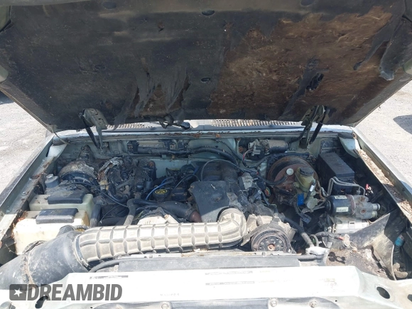 1996 Ford Explorer XL with VIN 1FMDU32X4TZA63759, listed as a IAAI auction lot 42544025 with 254,532 mi miles and . Bid and sale history available at DreamBid. Image 10.