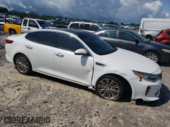 2016 Kia Optima SXL Turbo z VIN 5XXGV4L20GG121446, wystawiony jako Copart lot #57895125 z przebiegiem 131 889 mil mil oraz Czysty tytuł • Clean title. Historia ofert i sprzedaży dostępna na DreamBid. Obrazek 4.
