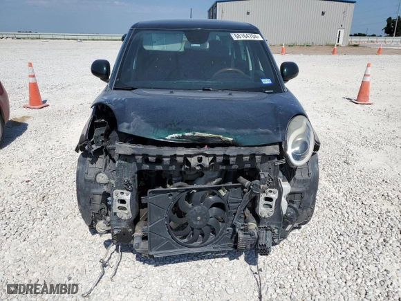 2015 FIAT 500L Urbana Trekking with VIN ZFBCFADH4FZ033219, listed as a Copart auction lot 68164704 with 70,046 mi miles and Salvage Title. Bid and sale history available at carsss.com. Image 5.