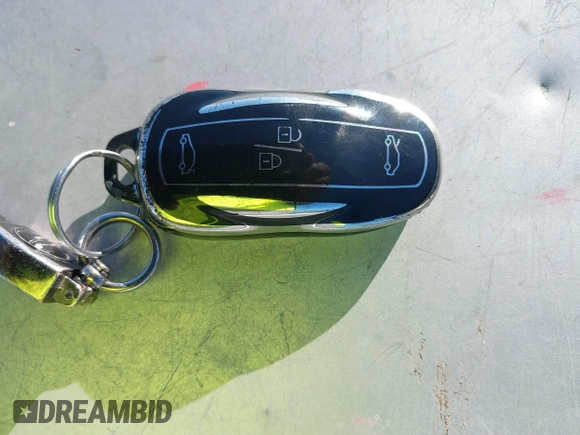 2018 Tesla Model S 75D z VIN 5YJSA1E23JF246601, wystawiony jako IAAI lot #40774603 z przebiegiem 55 697 mil mil oraz . Historia ofert i sprzedaży dostępna na DreamBid. Obrazek 11.