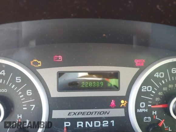 2005 Ford Expedition Eddie Bauer с VIN 1FMPU17525LA11027, выставлен на аукционе IAAI как лот 42746842 с пробегом 220 389 миль миль и . История ставок и продаж доступна на DreamBid. Изображение 7.