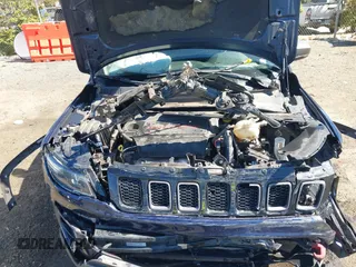 2020 Jeep Compass Trailhawk with VIN 3C4NJDDB1LT106549, listed as a IAAI auction lot 41885628 with 98,374 mi miles and . Bid and sale history available at DreamBid. Image 10.