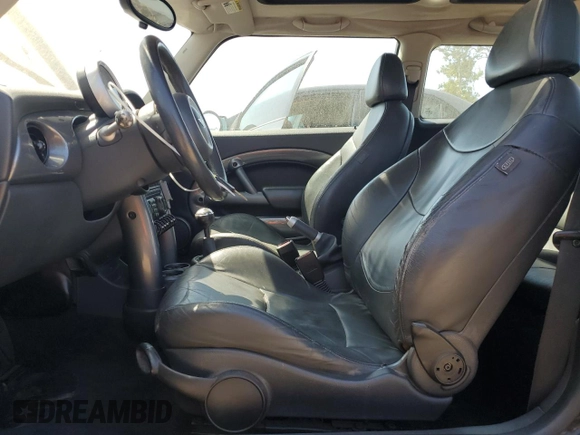 2006 MINI Hardtop with VIN WMWRC33596TK70842, listed as a Copart auction lot 59630865 with 150,866 mi miles and Clean title. Bid and sale history available at DreamBid. Image 7.