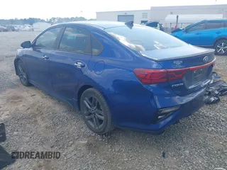 2021 Kia Forte GT-Line z VIN 3KPF34AD1ME278588, wystawiony jako IAAI lot #42091280 z przebiegiem 53 738 mil mil oraz . Historia ofert i sprzedaży dostępna na DreamBid. Obrazek 3.
